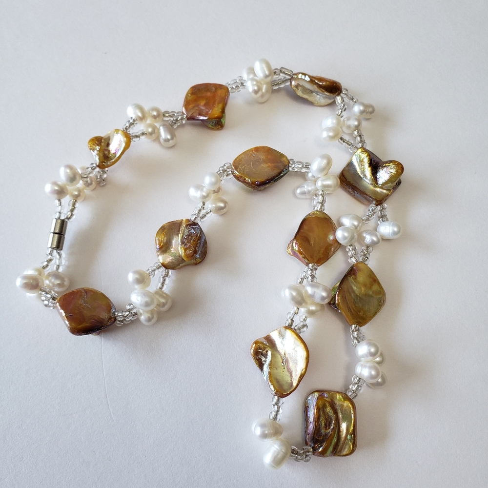Fresh water pearl with Shell and seed bead Necklace with magnet clasp - Picture 2 of 7